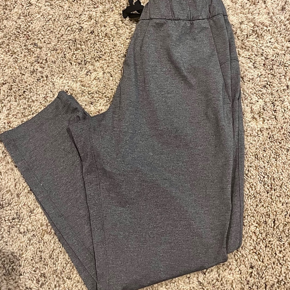 Lululemon On the Fly pants